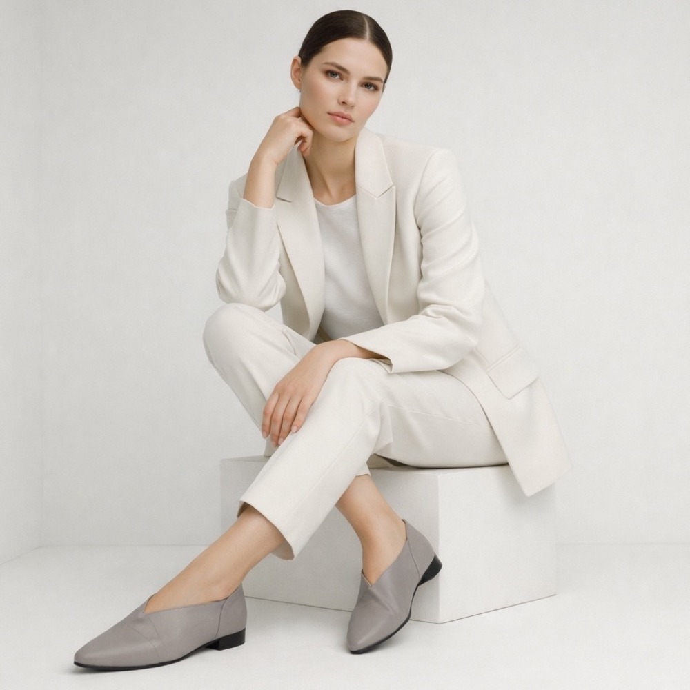 Maud Frizon Paris Leather‎ Loafers 40 Grey Leather V-Cut Pointed Toe Minimalist